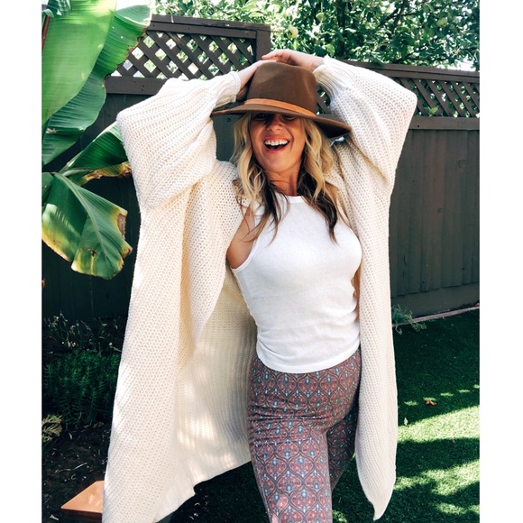 MAXI CARDIGAN ~ Powder beige - Picture 5 of 16